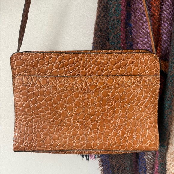 Vintage John Weitz Genuine Leather Alligator Embossed Shoulder Bag - Picture 2 of 5